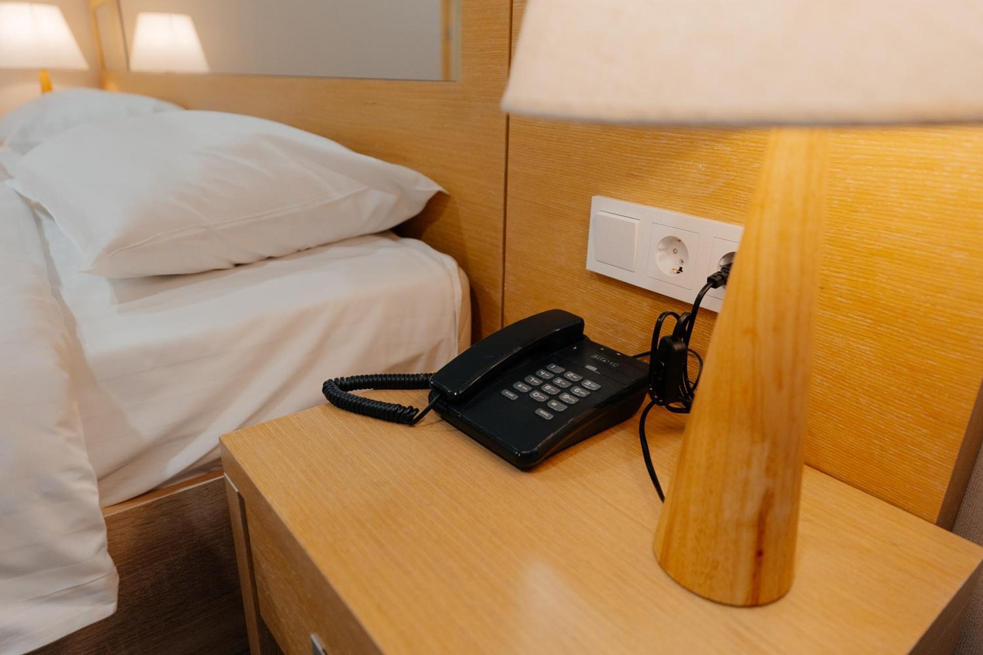 Alau Hotel Αστάνα Εξωτερικό φωτογραφία