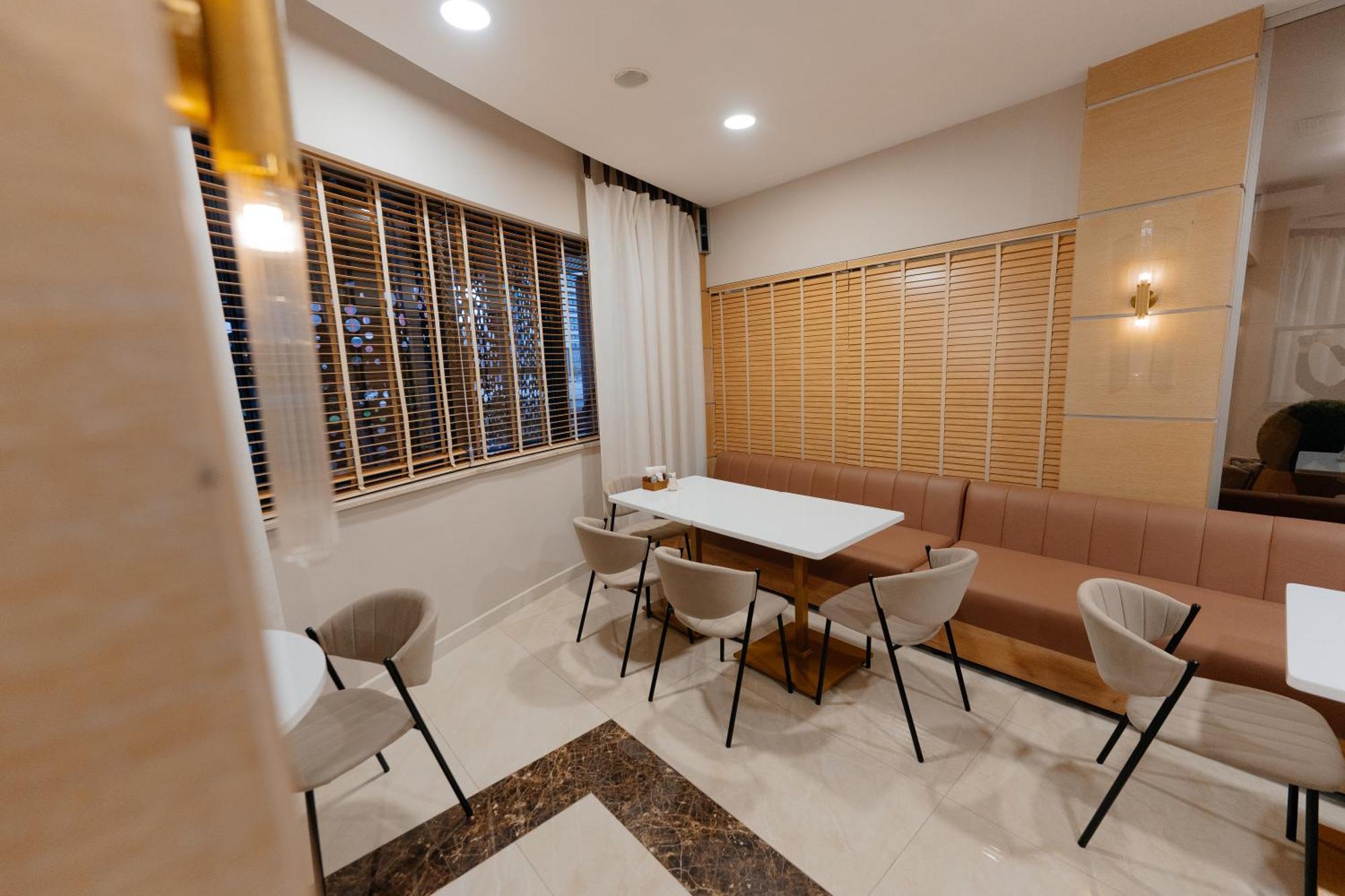 Alau Hotel Αστάνα Εξωτερικό φωτογραφία